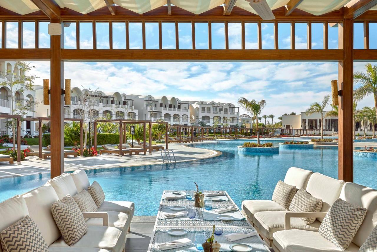 Steigenberger Resort Alaya Marsa Alam - Red Sea - Adults Friendly 16 Years Plus Coraya Bay Exteriör bild The swimming pool at the resort